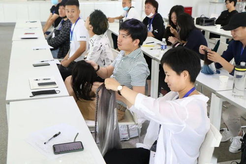 中國(guó)發(fā)制品行業(yè)假發(fā)技術(shù)修剪培訓(xùn)第二期于貴陽(yáng)圓滿(mǎn)落幕，促進(jìn)行業(yè)技能提升與規(guī)范發(fā)展