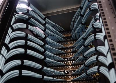 接入/終端設備軟件開發 連接物理與數字世界的橋梁